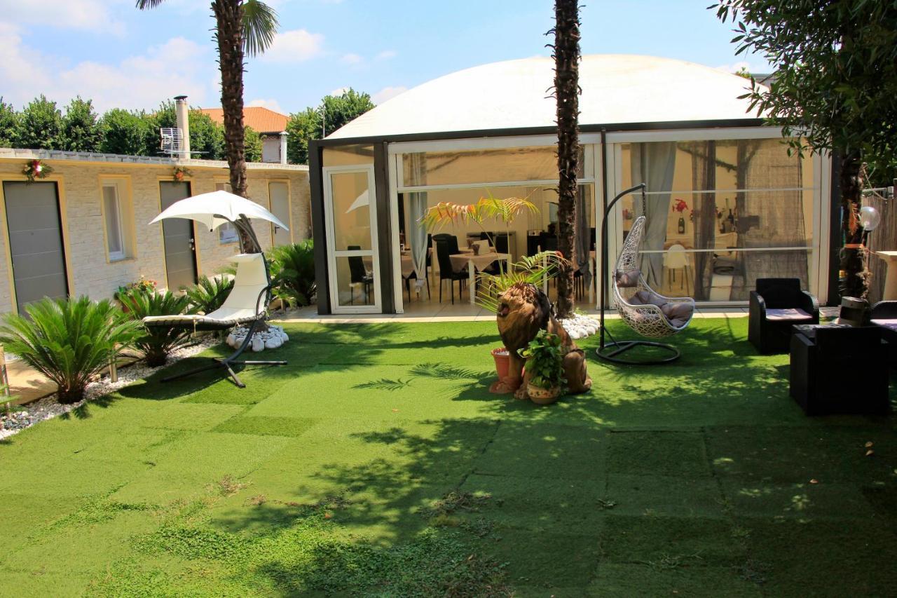 Exclusive Passion Bed & Breakfast Rho Bagian luar foto